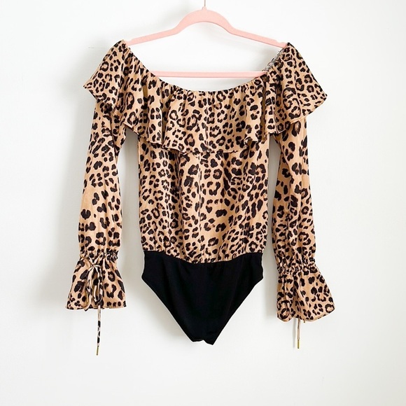 House of Harlow x Revolve Satin Leopard Print Off the Shoulder Bodysuit XS - Picture 12 of 12